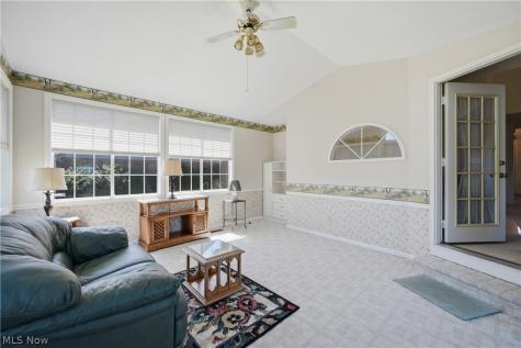 115 Denham Circle NE Canton OH 44721