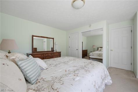 115 Denham Circle NE Canton OH 44721