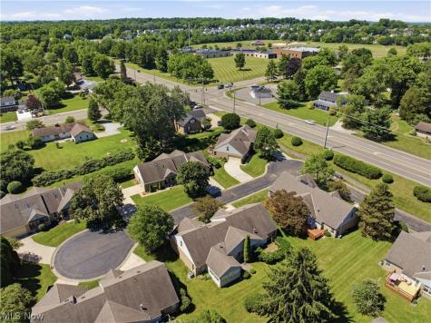 115 Denham Circle NE Canton OH 44721