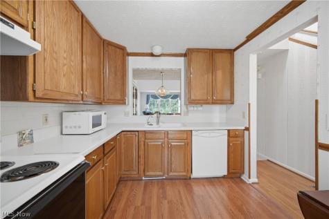 115 Denham Circle NE Canton OH 44721