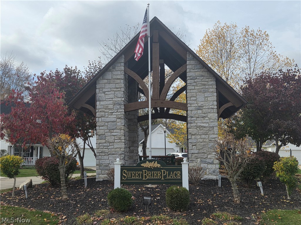 725 Coralberry Lane Madison OH 44057