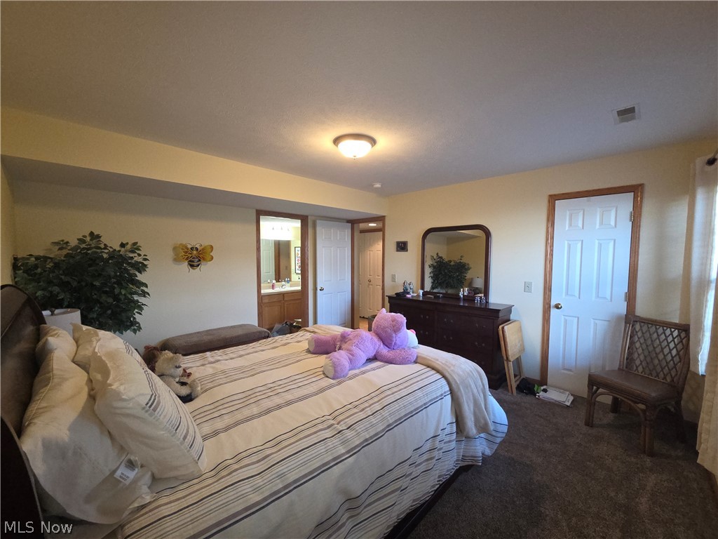 725 Coralberry Lane Madison OH 44057
