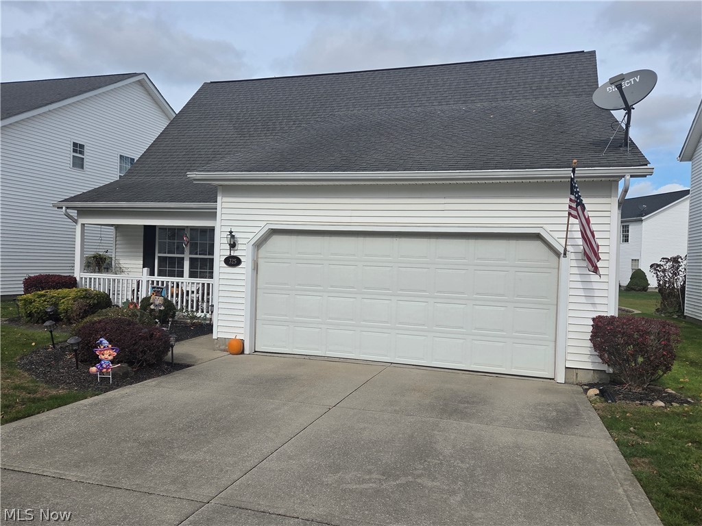 725 Coralberry Lane Madison OH 44057
