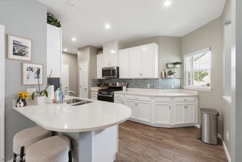 1626 Mud Brook Lane Akron OH 44313