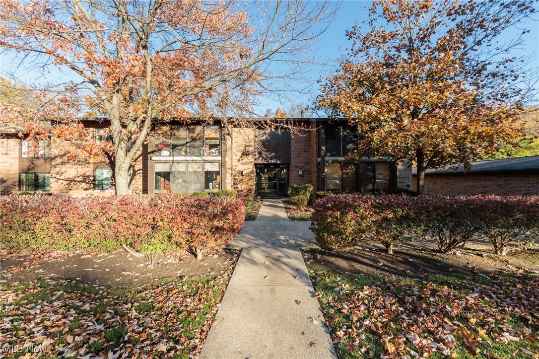 22958 Maple Ridge Road North Olmsted OH 44070
