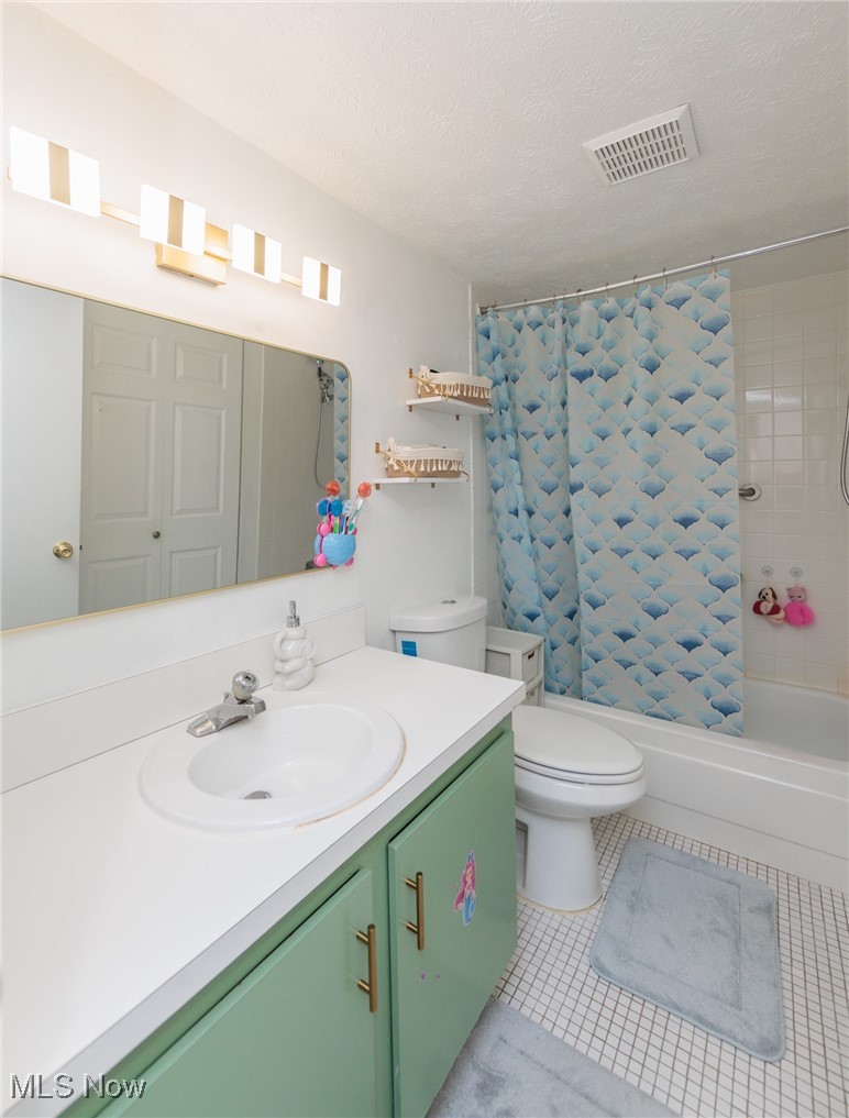 22958 Maple Ridge Road North Olmsted OH 44070