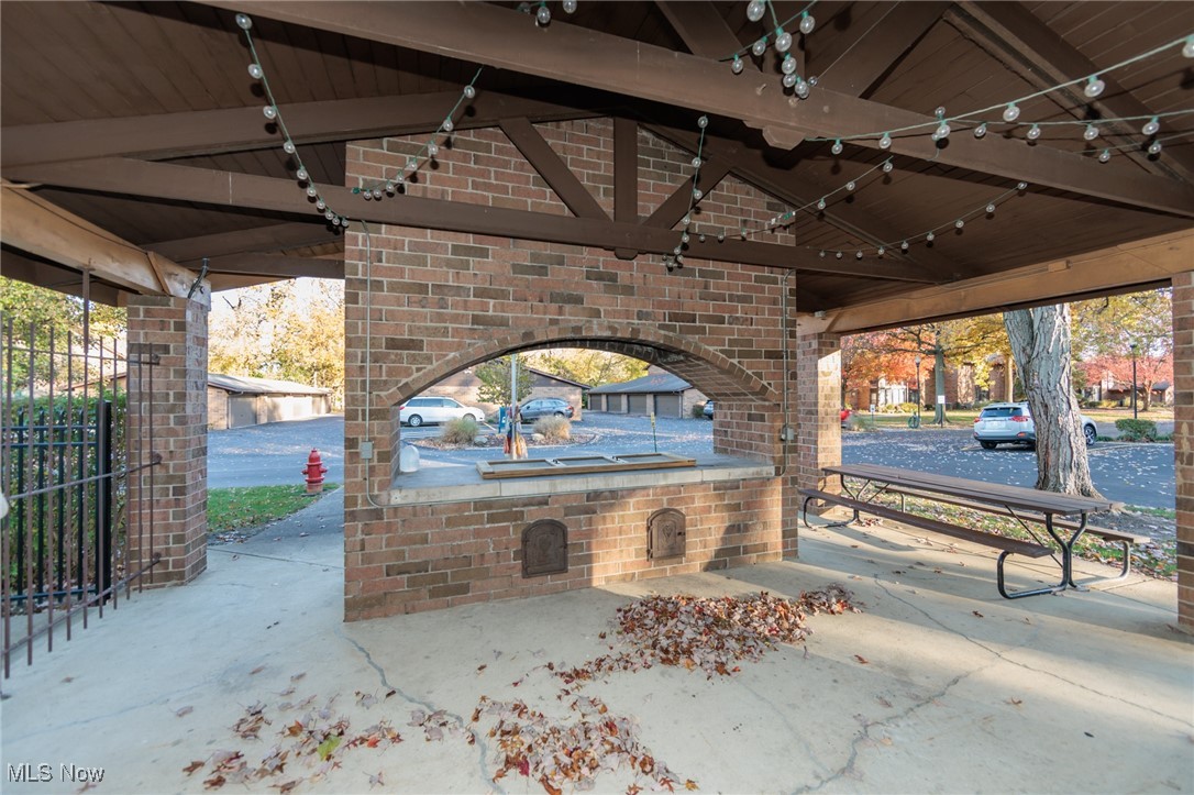 22958 Maple Ridge Road North Olmsted OH 44070