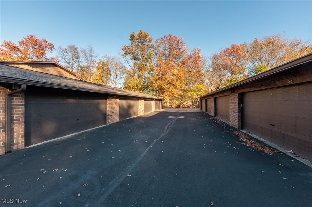 22958 Maple Ridge Road North Olmsted OH 44070