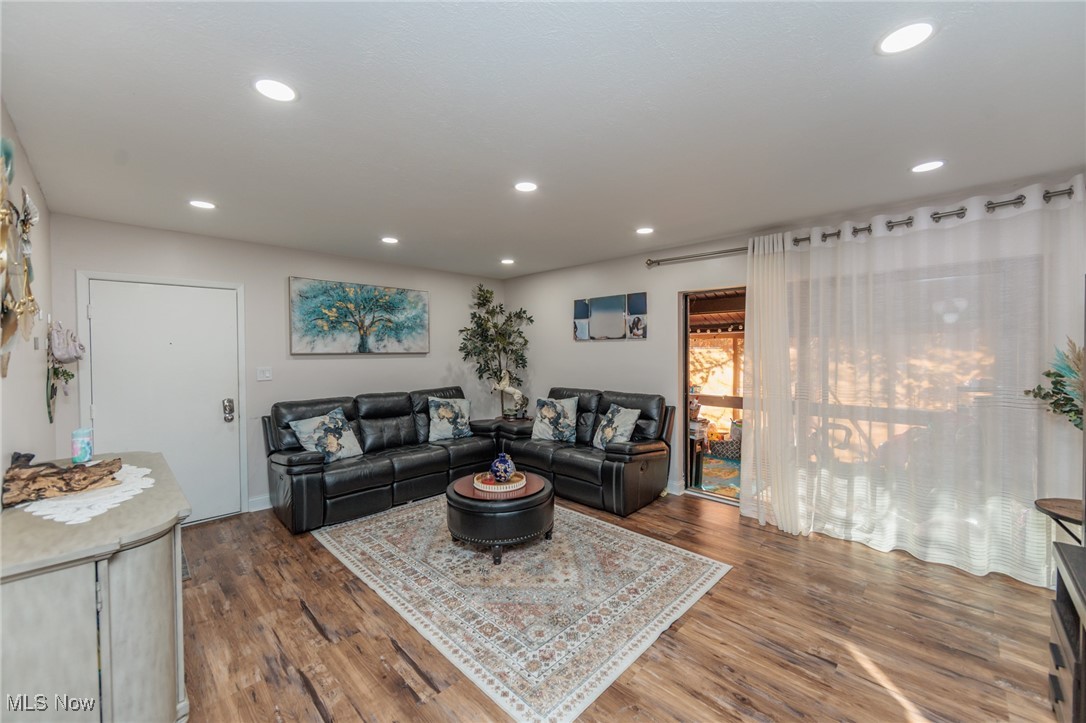 22958 Maple Ridge Road North Olmsted OH 44070