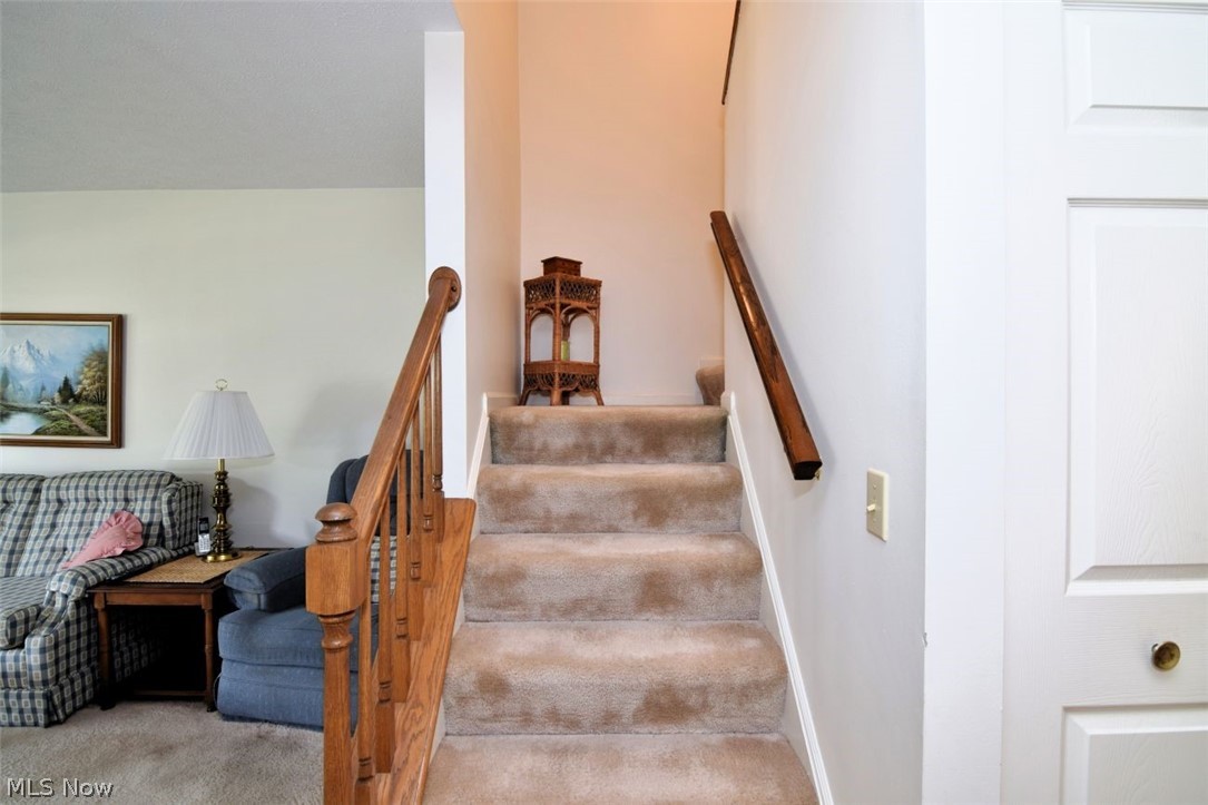 93 Dover Place Lane Northfield OH 44067
