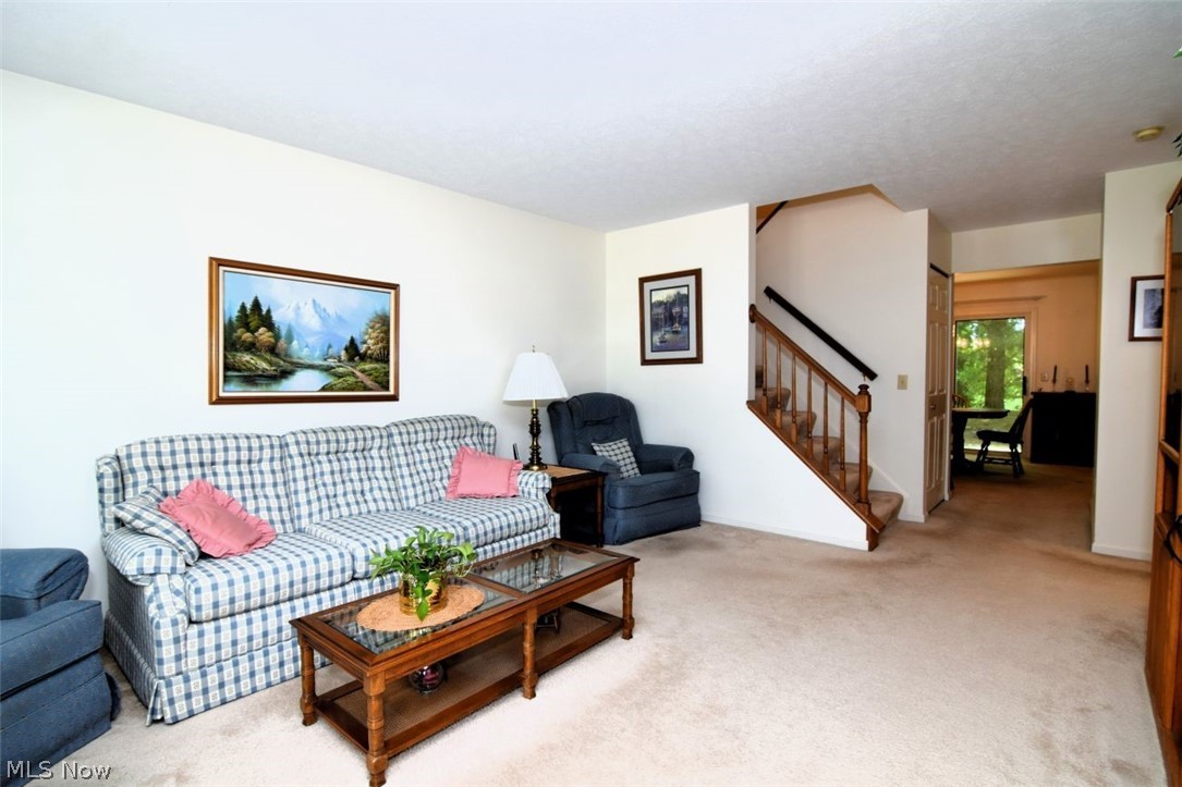 93 Dover Place Lane Northfield OH 44067