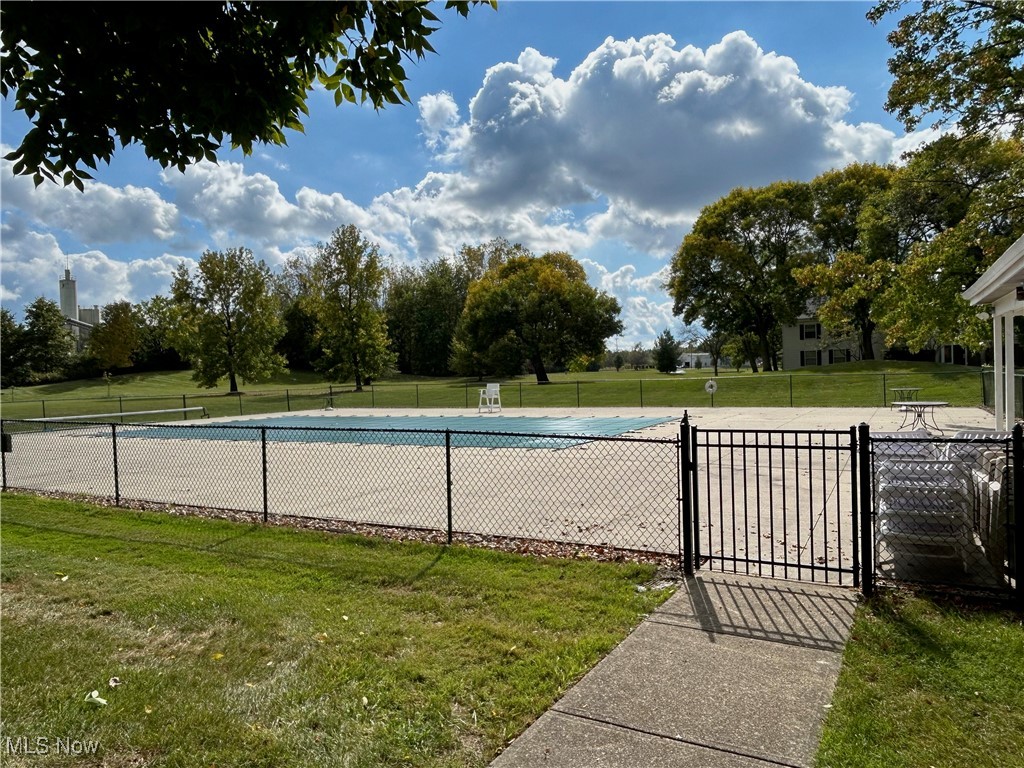 26183 Raintree Boulevard Olmsted Falls OH 44138