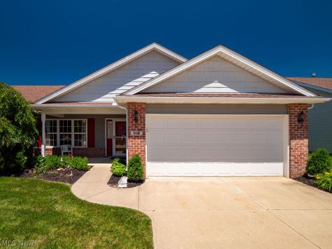 112 Newport Court Elyria OH 44035