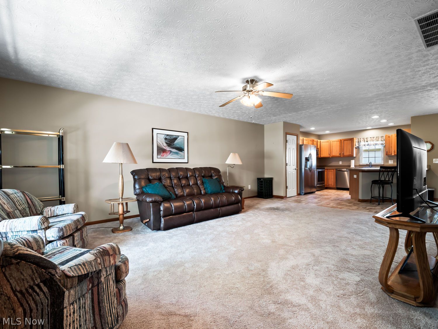 112 Newport Court Elyria OH 44035