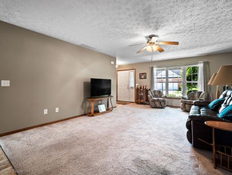 112 Newport Court Elyria OH 44035