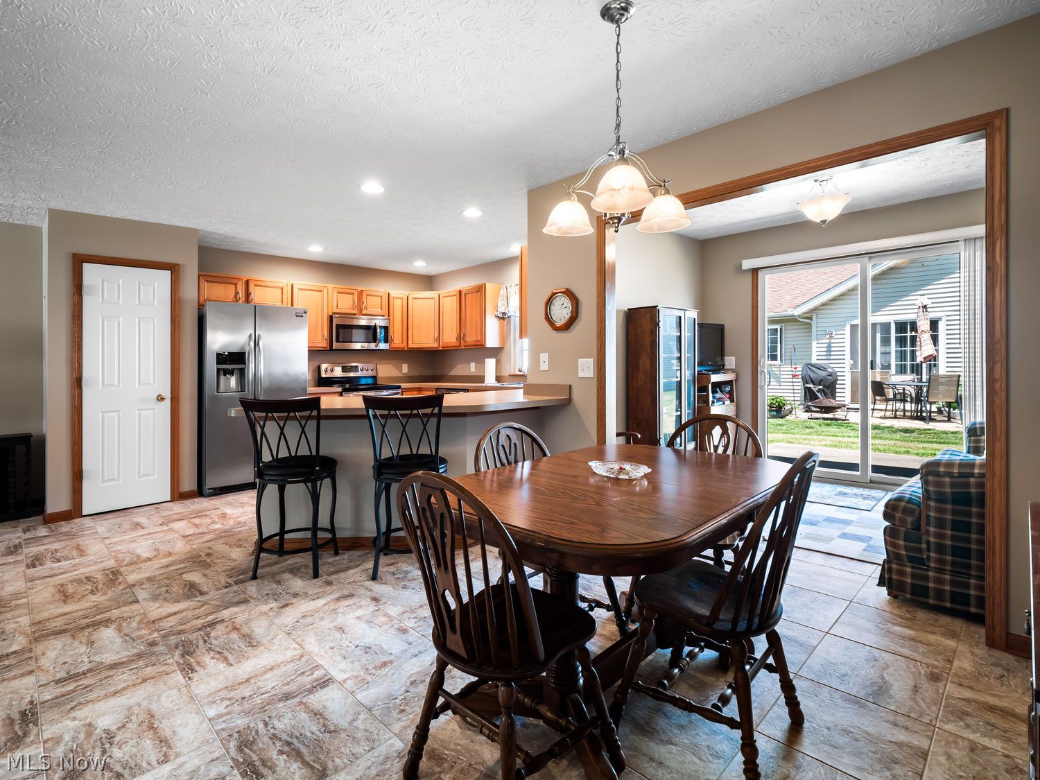 112 Newport Court Elyria OH 44035