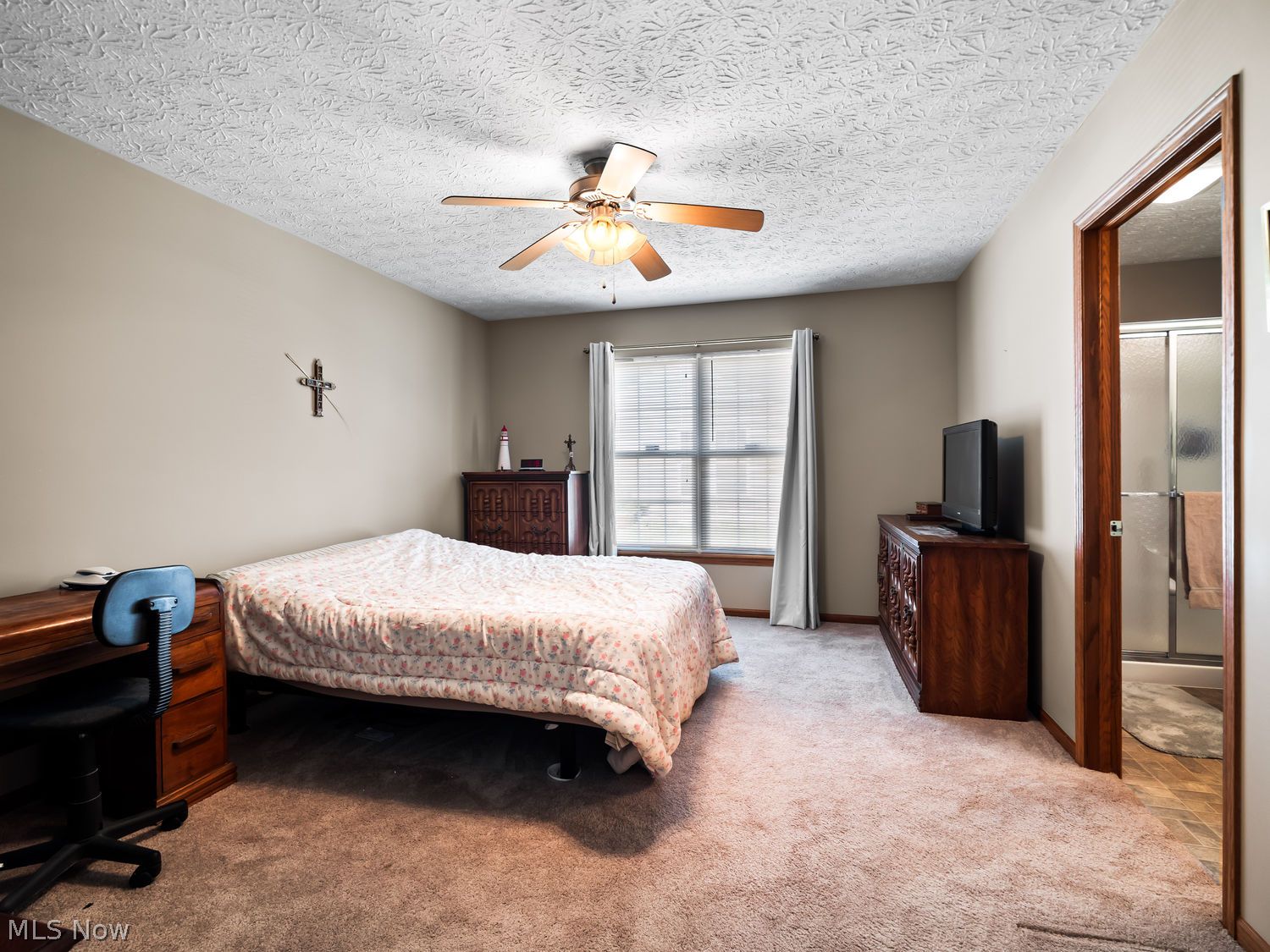 112 Newport Court Elyria OH 44035