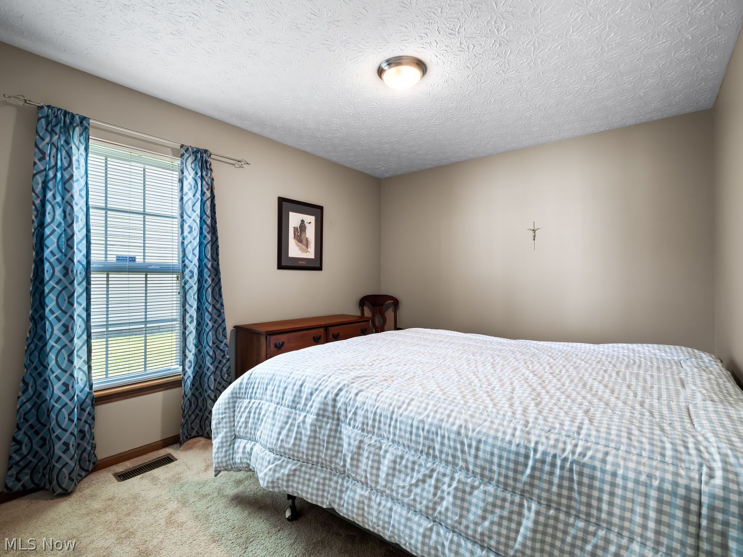 112 Newport Court Elyria OH 44035