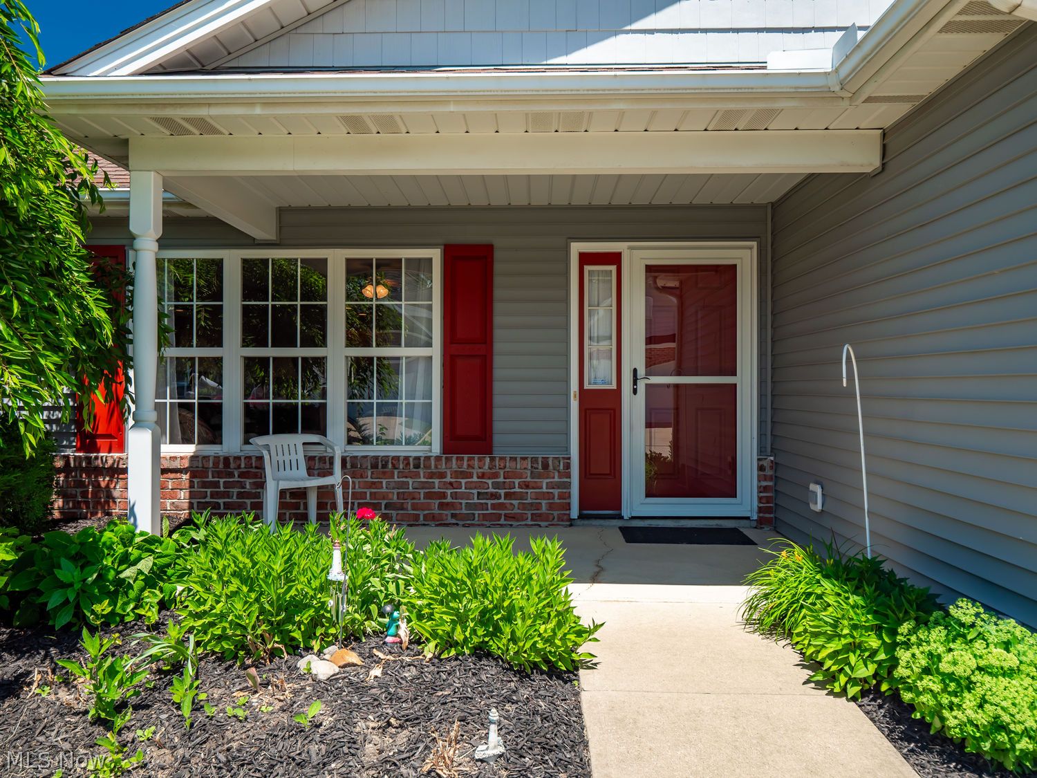 112 Newport Court Elyria OH 44035