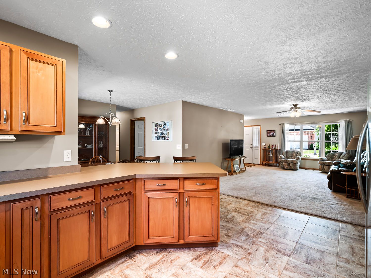 112 Newport Court Elyria OH 44035