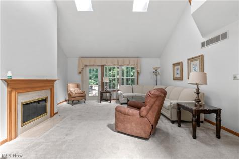2235 Abbey Road Akron OH 44312