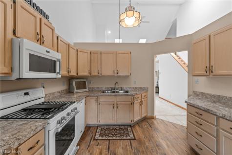 2235 Abbey Road Akron OH 44312