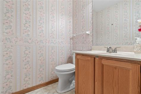 2235 Abbey Road Akron OH 44312
