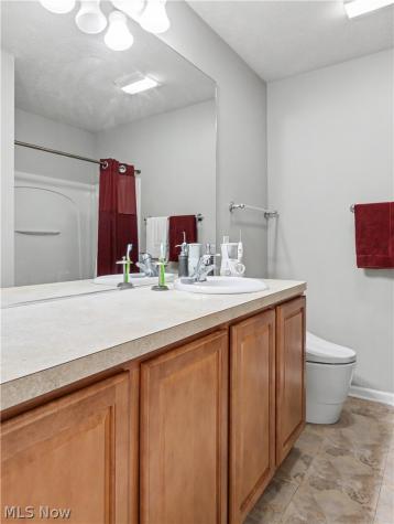 997 Croghan Way Copley OH 44321
