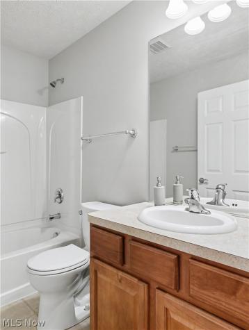 997 Croghan Way Copley OH 44321