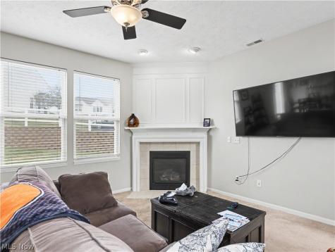 997 Croghan Way Copley OH 44321