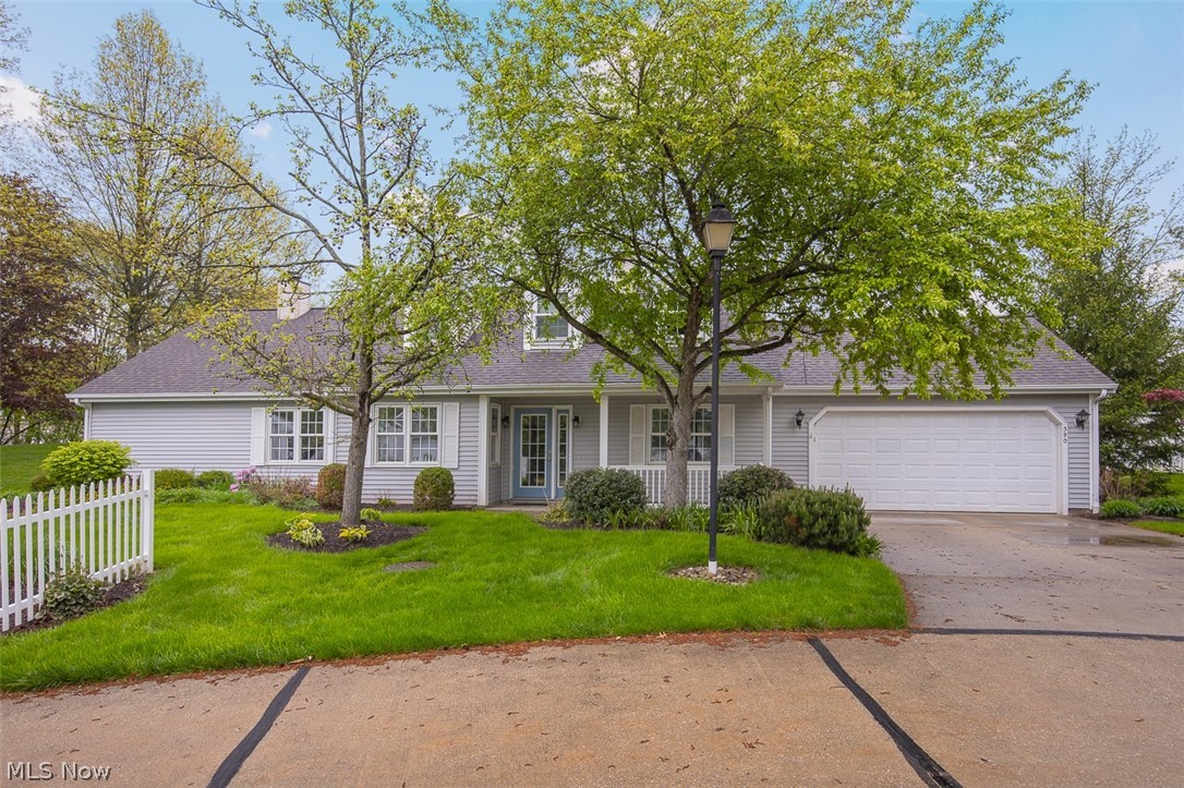 390 Vista Lane Aurora OH 44202