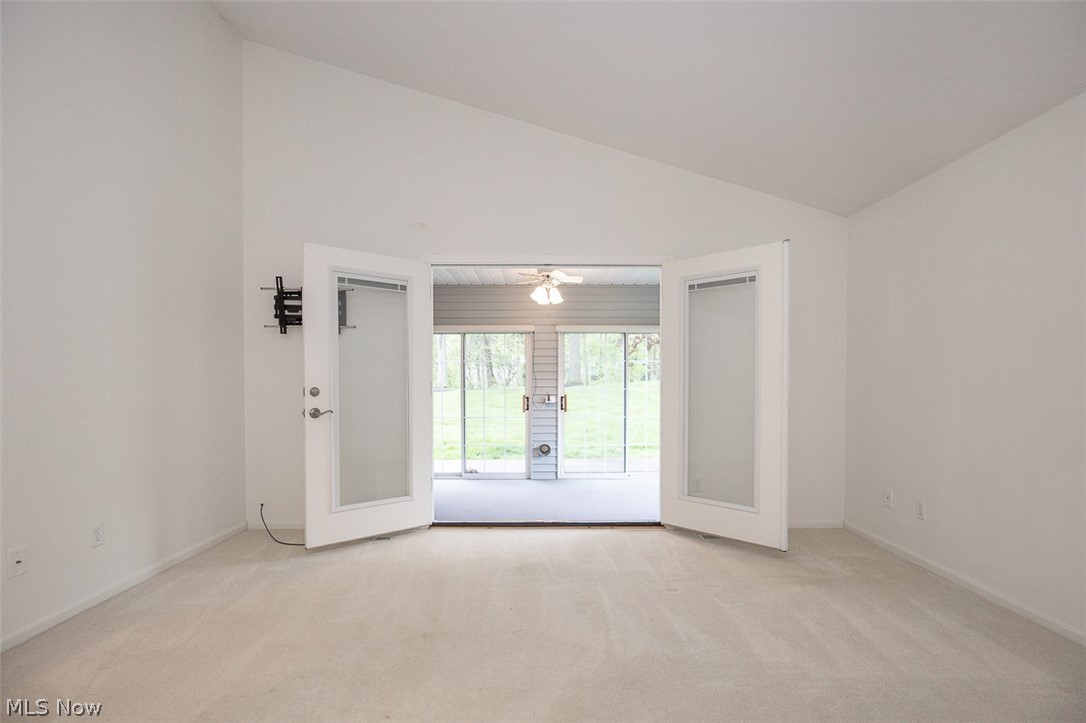 390 Vista Lane Aurora OH 44202