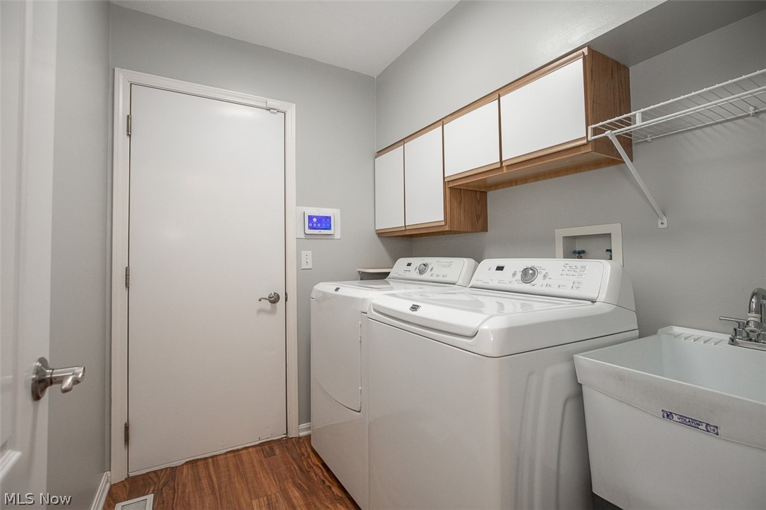 390 Vista Lane Aurora OH 44202
