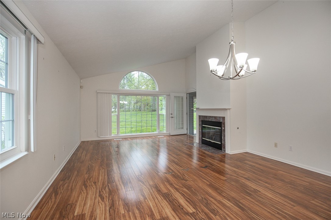 390 Vista Lane Aurora OH 44202