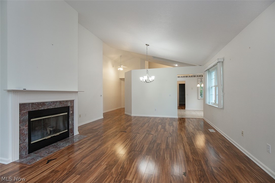 390 Vista Lane Aurora OH 44202