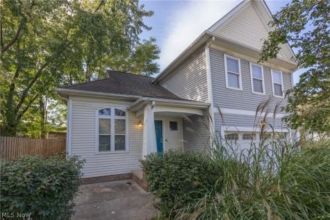 3718 Minster Court Cleveland OH 44105