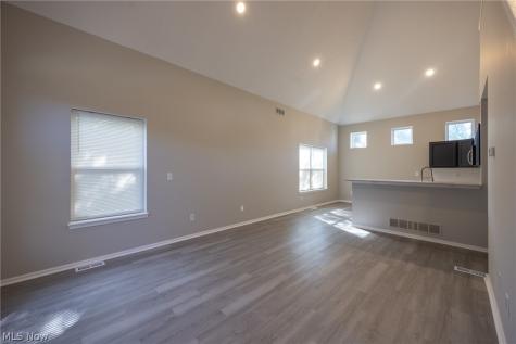 3718 Minster Court Cleveland OH 44105