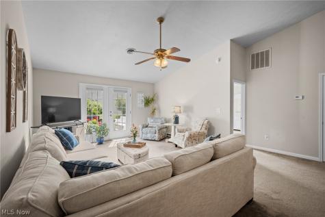 2469 Waterford Pointe Drive Kent OH 44240