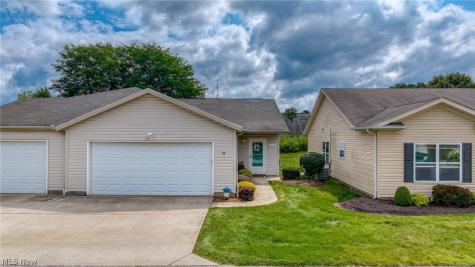 2469 Waterford Pointe Drive Kent OH 44240