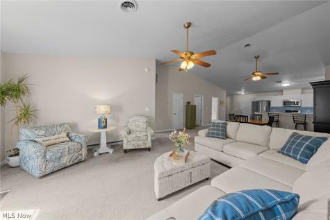 2469 Waterford Pointe Drive Kent OH 44240