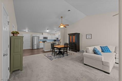 2469 Waterford Pointe Drive Kent OH 44240