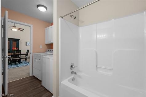 2469 Waterford Pointe Drive Kent OH 44240