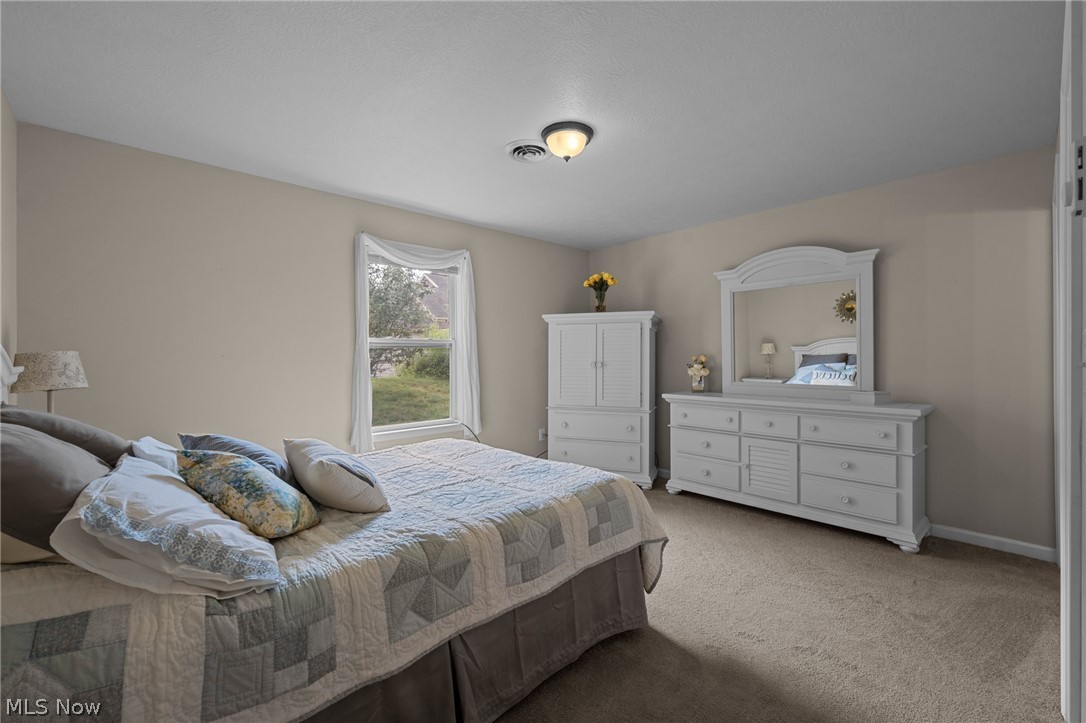 2469 Waterford Pointe Drive Kent OH 44240