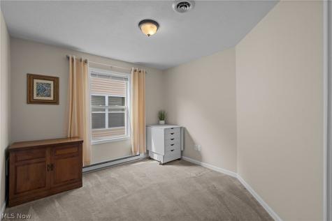 2469 Waterford Pointe Drive Kent OH 44240