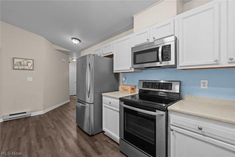 2469 Waterford Pointe Drive Kent OH 44240