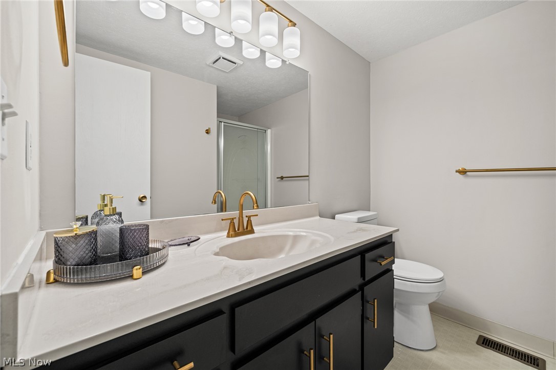 132 Kimrose Lane Broadview Heights OH 44147