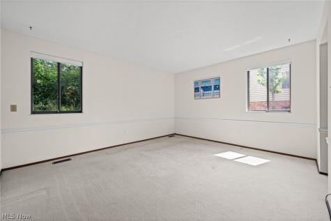 132 Kimrose Lane Broadview Heights OH 44147