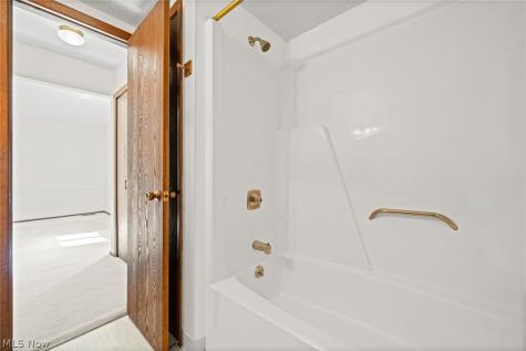 132 Kimrose Lane Broadview Heights OH 44147
