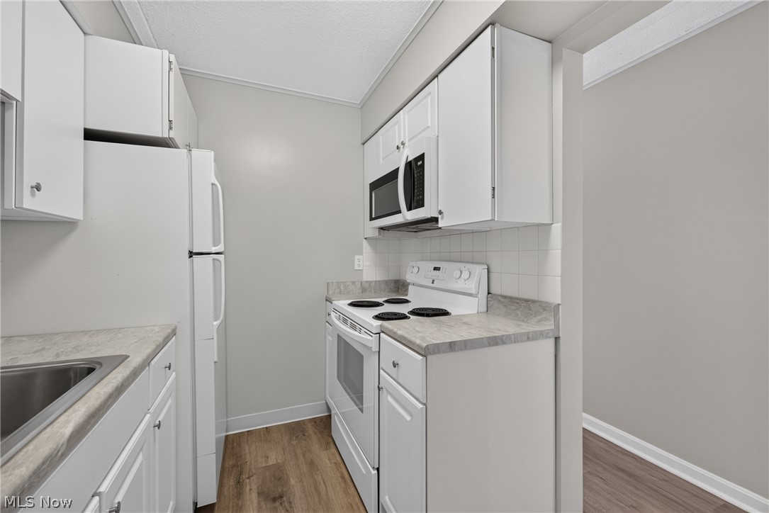 9956 Johnnycake Ridge Road Painesville OH 44077