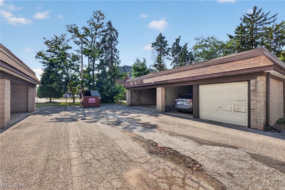 9956 Johnnycake Ridge Road Painesville OH 44077